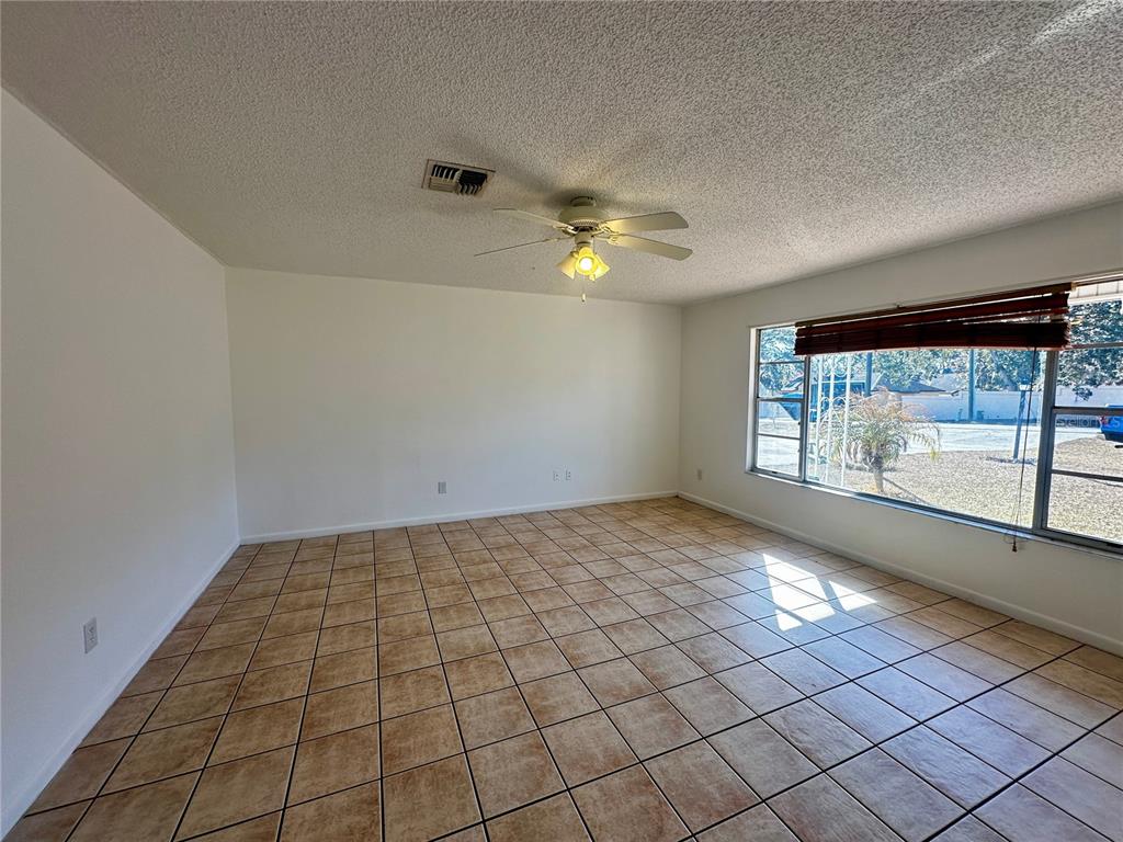 606 Water Road Ocala, FL 34472 - Photo 7 of 22