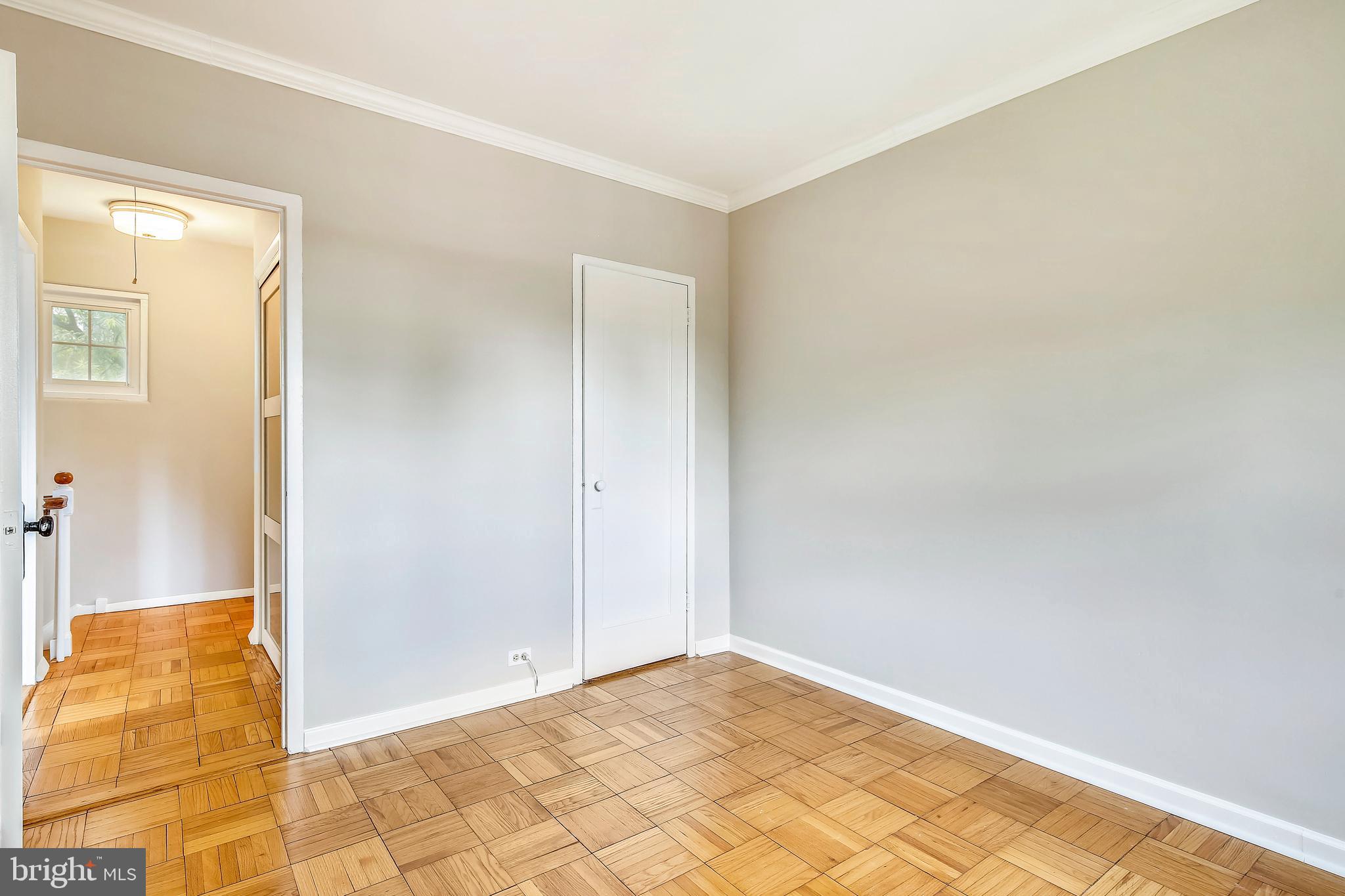 3532 Gunston Road Alexandria, VA 22302 - Photo 4 of 33 Gallery Image 4