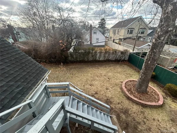 $5,500 | 76-36 265th Street | Glen Oaks