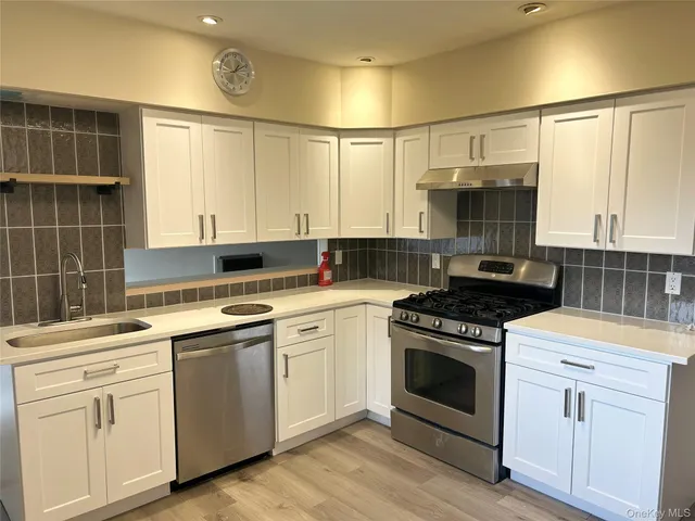 $5,500 | 76-36 265th Street | Glen Oaks