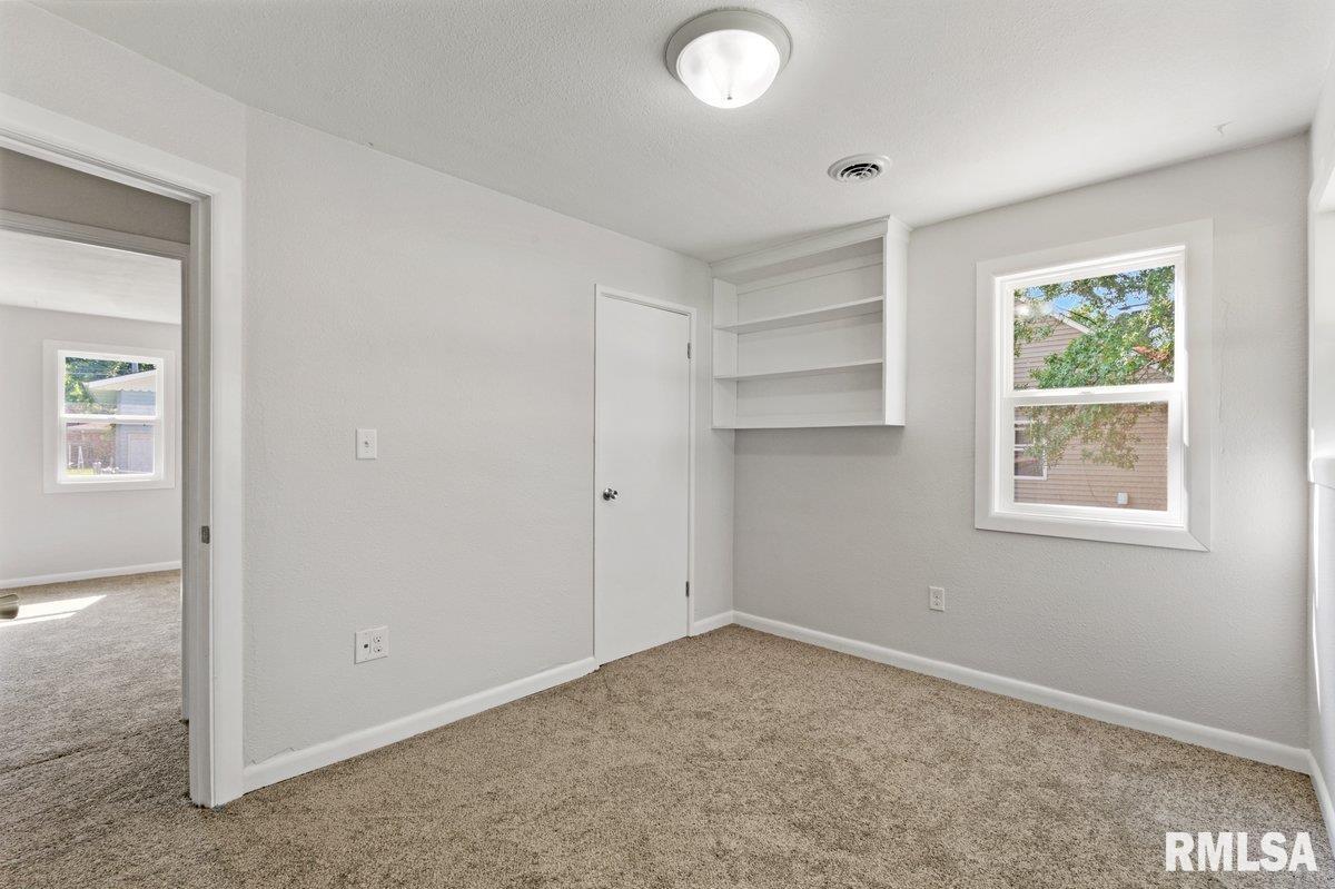 3914 15th Street Moline, IL 61265 - Photo 18 of 31