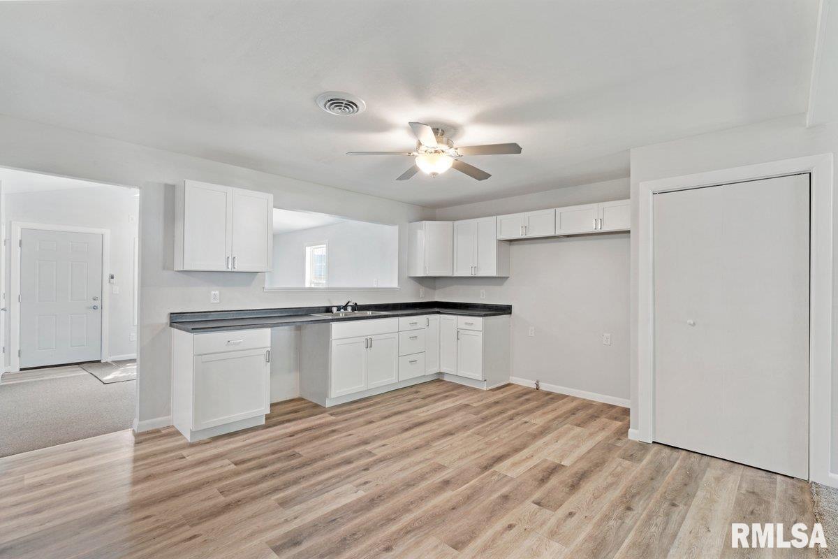 3914 15th Street Moline, IL 61265 - Photo 7 of 31