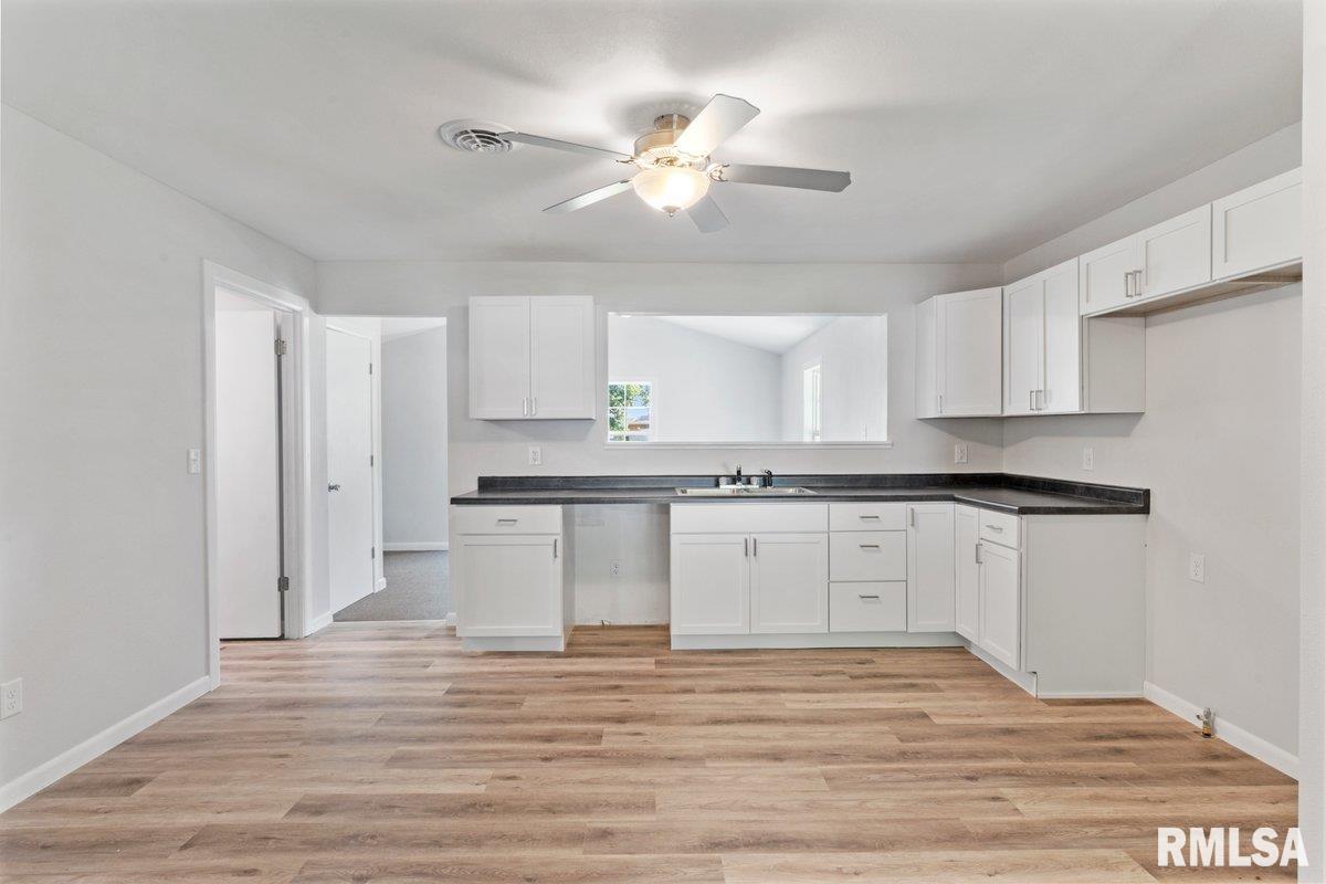 3914 15th Street Moline, IL 61265 - Photo 8 of 31