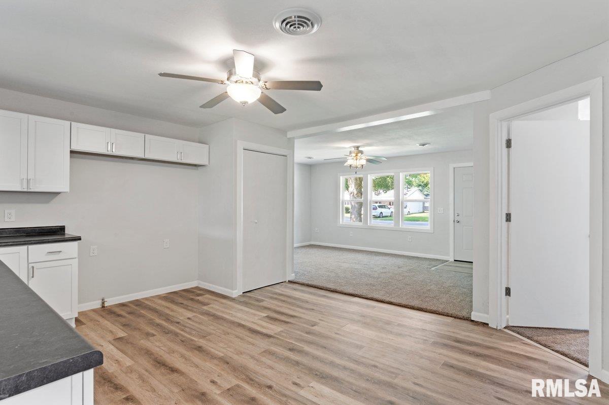 3914 15th Street Moline, IL 61265 - Photo 9 of 31