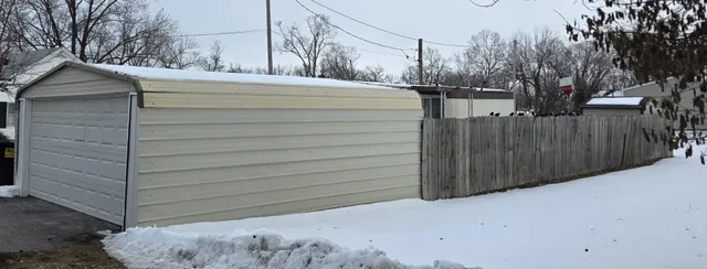 $25,000 | 1129 West Dorris Street, Harrisburg, IL 62946