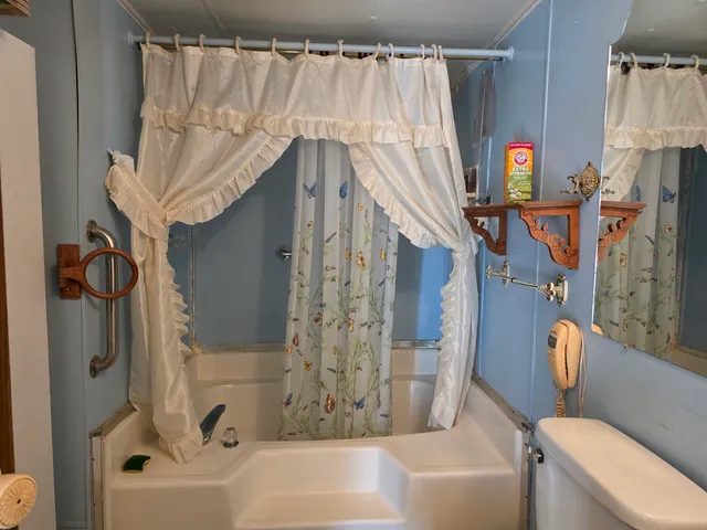 $25,000 | 1129 West Dorris Street, Harrisburg, IL 62946