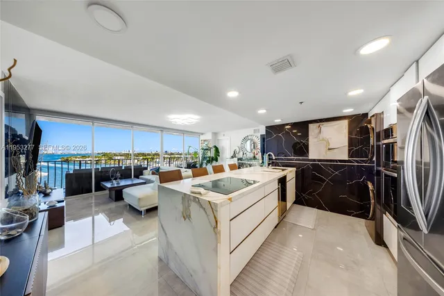 $3,600 | 7601 East Treasure Drive, Unit 1216, North Bay Village, FL 33141