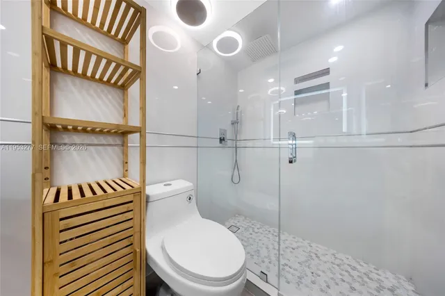 $3,600 | 7601 East Treasure Drive, Unit 1216, North Bay Village, FL 33141