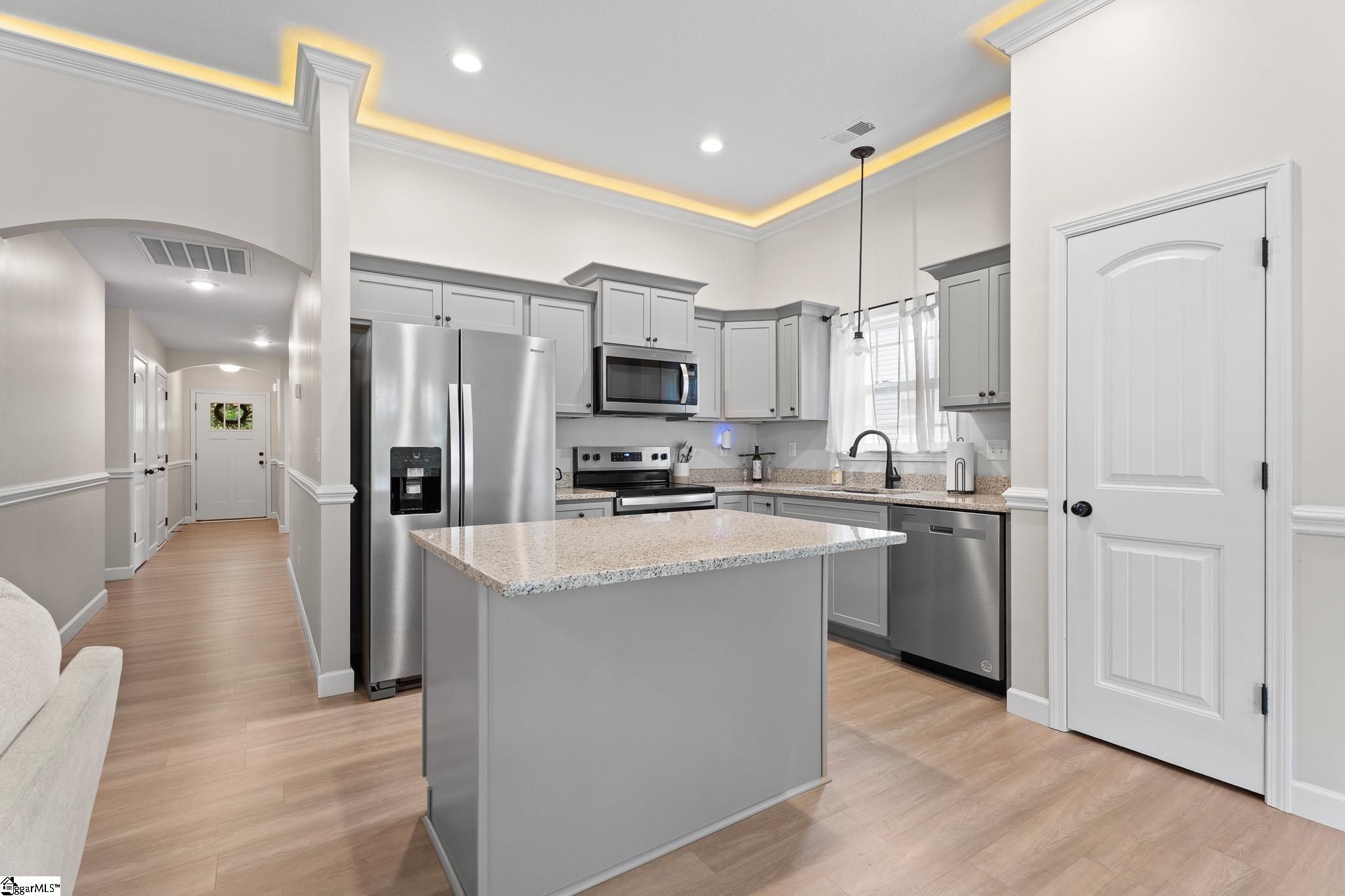 1015 Piedmont Road Chesnee, SC 29323 - Photo 3 of 32