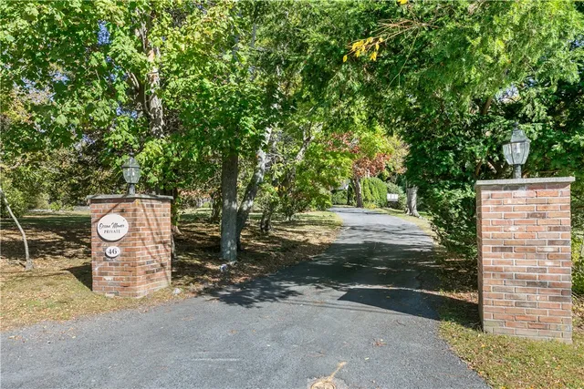 $499,000 | 46 Chastellux Avenue, Unit M6, Newport, RI 02840