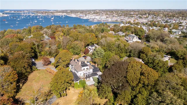 $499,000 | 46 Chastellux Avenue, Unit M6, Newport, RI 02840