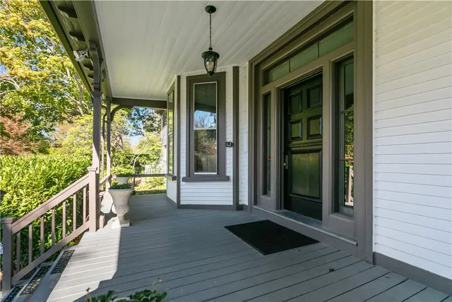 $499,000 | 46 Chastellux Avenue, Unit M6, Newport, RI 02840