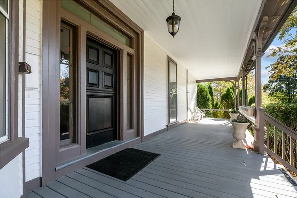 $499,000 | 46 Chastellux Avenue, Unit M6, Newport, RI 02840