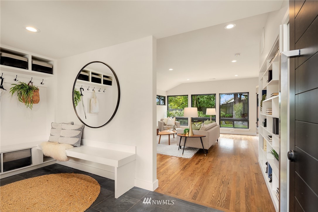 2115 North 77th Street Seattle, WA 98103 - Photo 5 of 40 Gallery Image 5