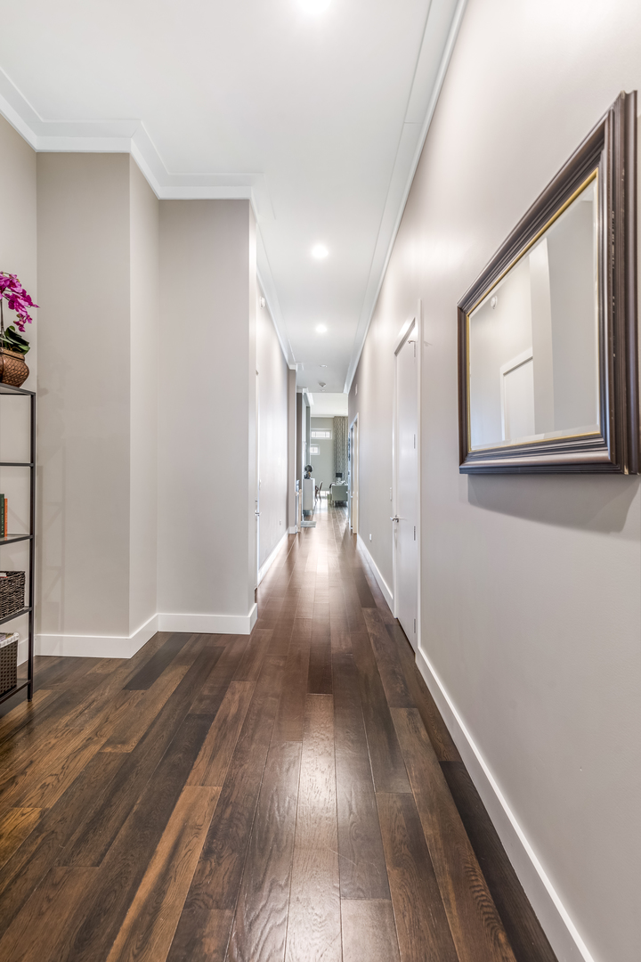 1120 West Adams Street, Unit PHW Chicago, IL 60607 - Photo 9 of 23 a view of gallery with wooden floor