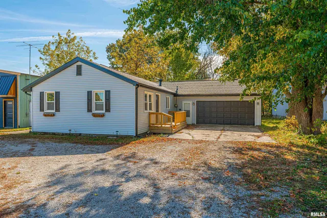 $125,000 | 1500 East Jefferson Street, Clinton, IL 61727