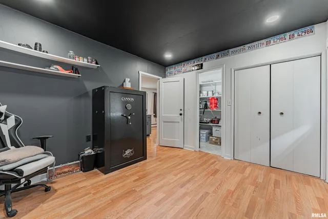 $125,000 | 1500 East Jefferson Street, Clinton, IL 61727