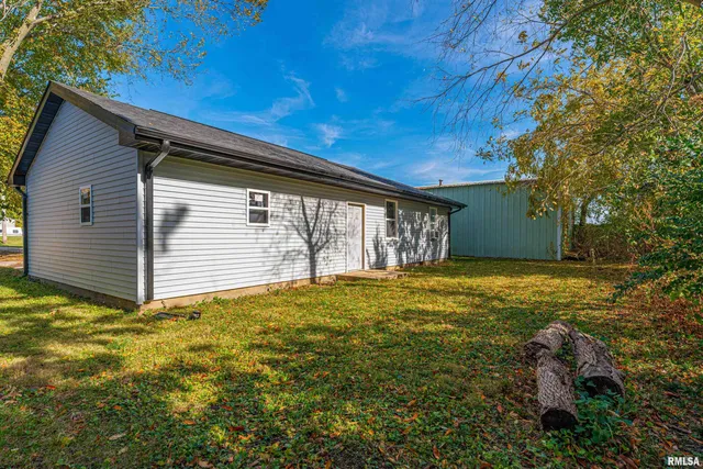 $125,000 | 1500 East Jefferson Street, Clinton, IL 61727