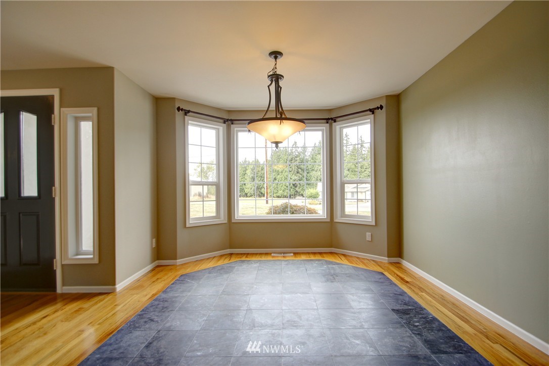 20226 English Road Mount Vernon, WA 98274 - Photo 3 of 25 Gallery Image 3