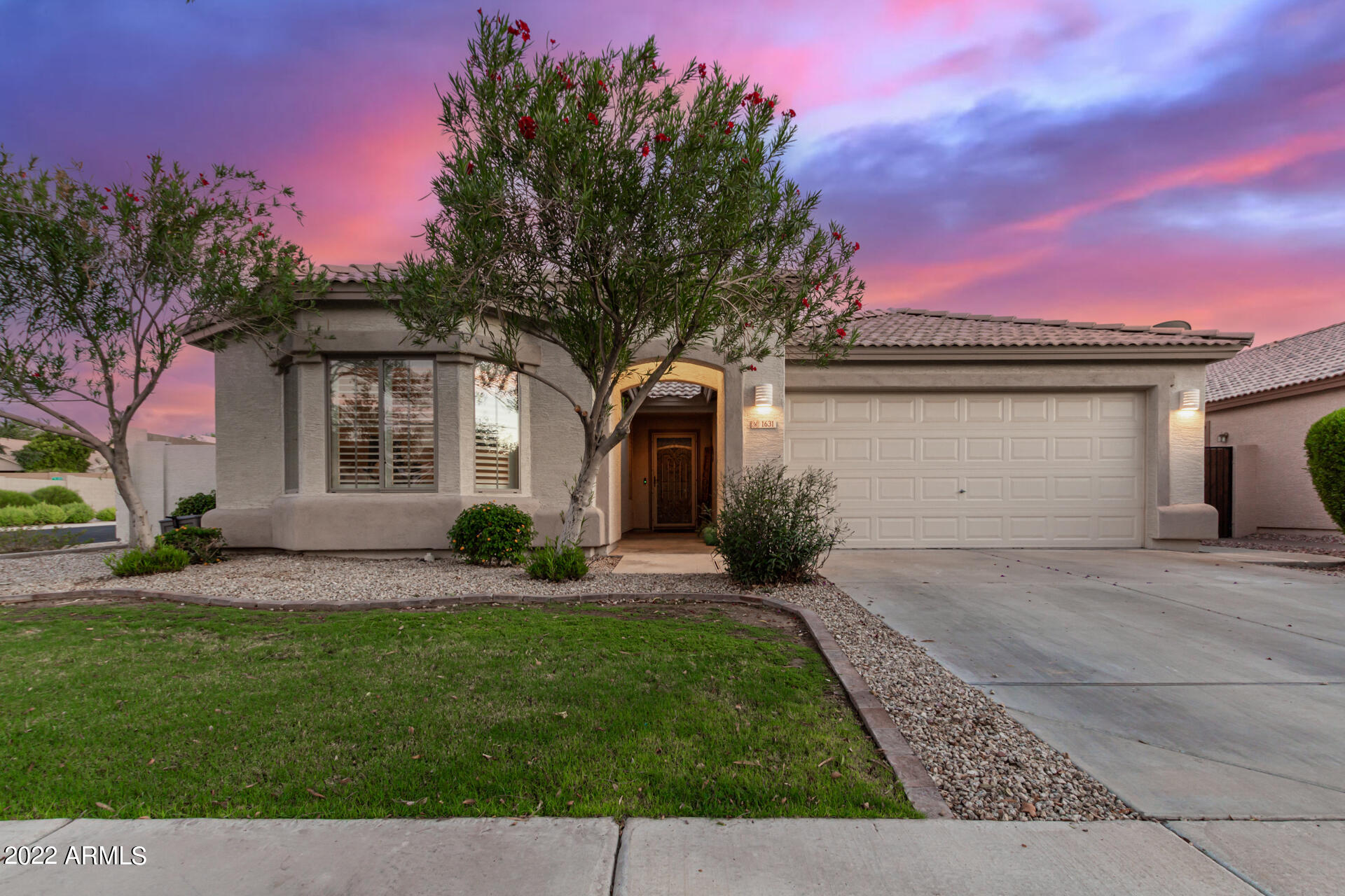1631 East Harwell Road Phoenix, AZ 85042 - Photo 1 of 22 0002-2 - Harwell