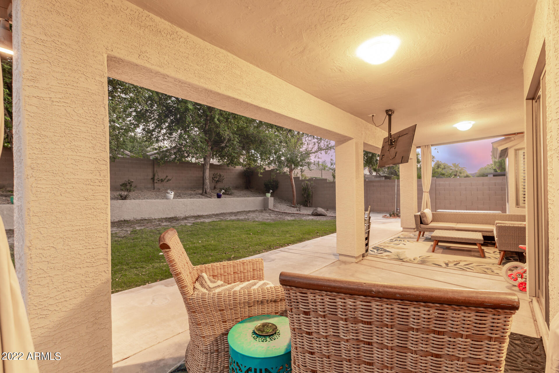 1631 East Harwell Road Phoenix, AZ 85042 - Photo 19 of 22 0038-37 - Harwell