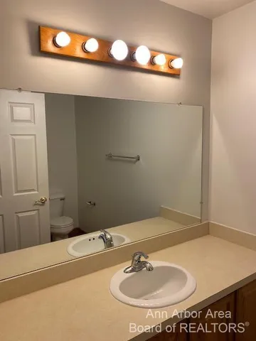 $2,950 | 3144 Dunwoodie Road, Ann Arbor, MI 48105