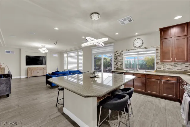 $3,200 | 6334 White Heron Court, Las Vegas, NV 89139