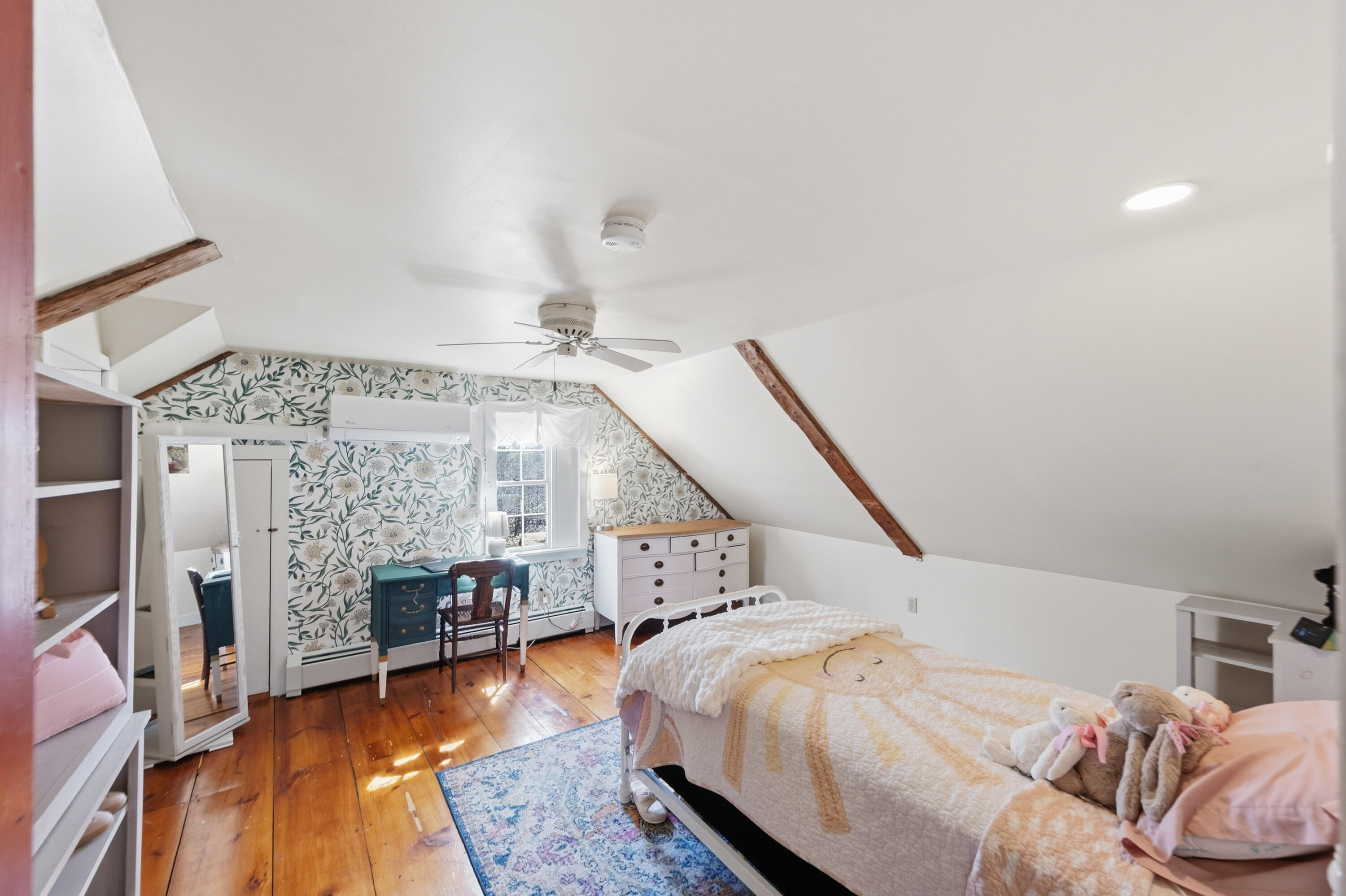 175 Quarry Road Waldoboro, ME 04572 - Photo 50 of 103 2nd upstairs bedroom