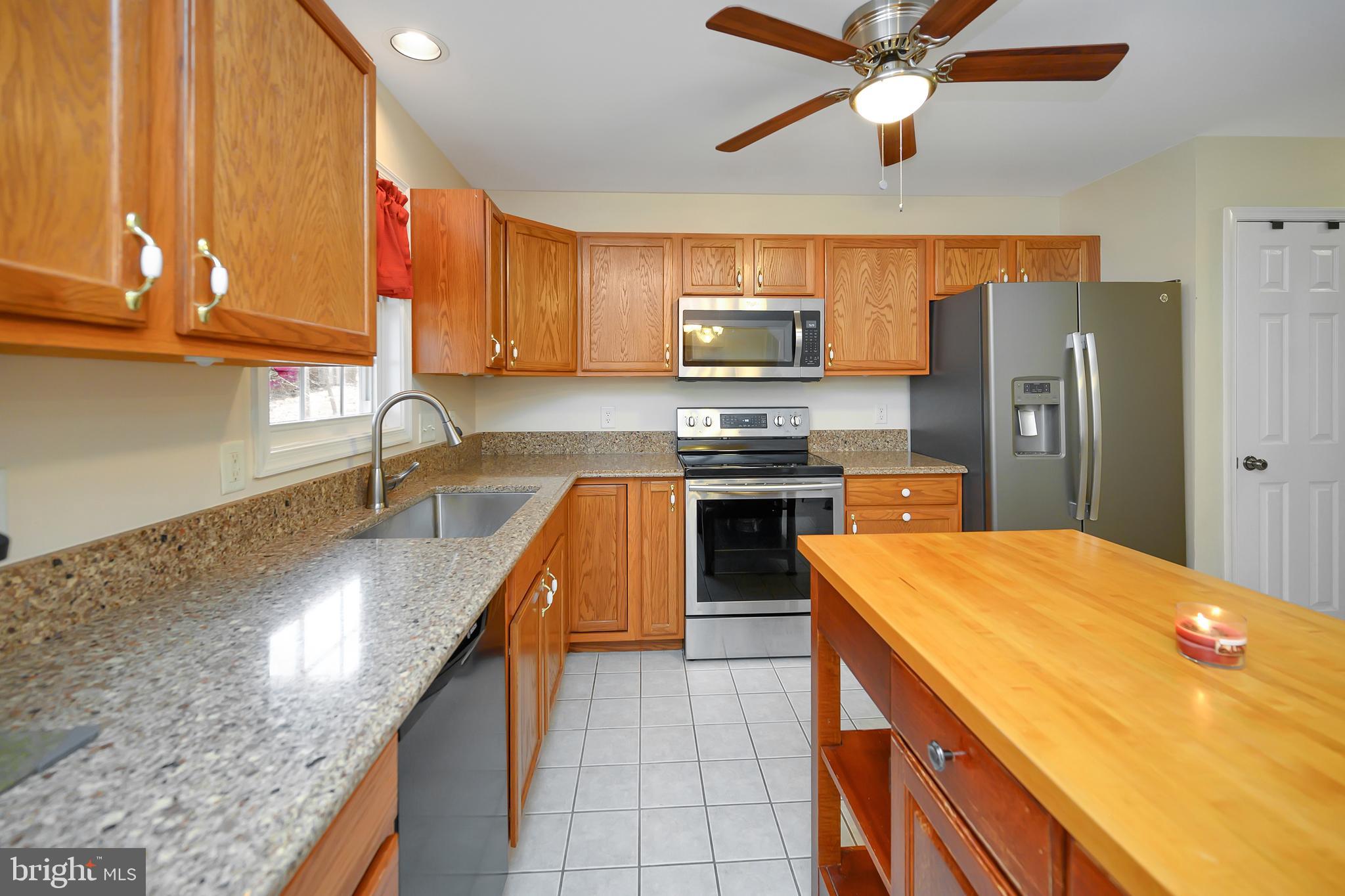 102 Happy Creek Road Locust Grove, VA 22508 - Photo 4 of 30 You will love all the counter space
