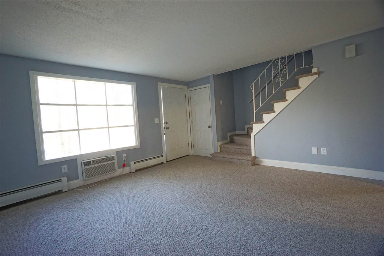 63 Tsienneto Road Derry, NH 03038 - Photo 8 of 23