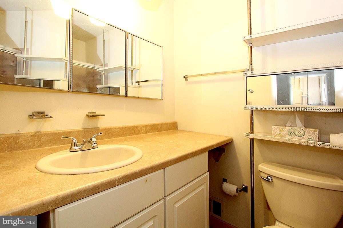 502 East Indian Spring Drive Silver Spring, MD 20901 - Photo 16 of 29 Bath