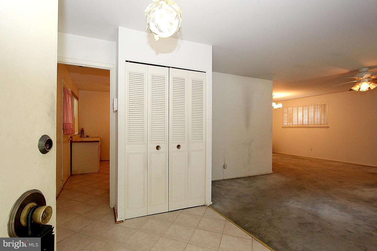502 East Indian Spring Drive Silver Spring, MD 20901 - Photo 4 of 29 Interior (General)