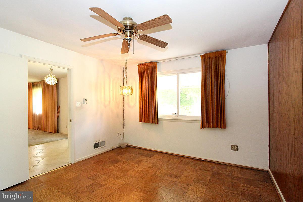 502 East Indian Spring Drive Silver Spring, MD 20901 - Photo 6 of 29 Family Room