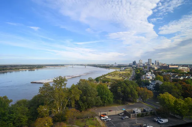 a view of a lake with houses