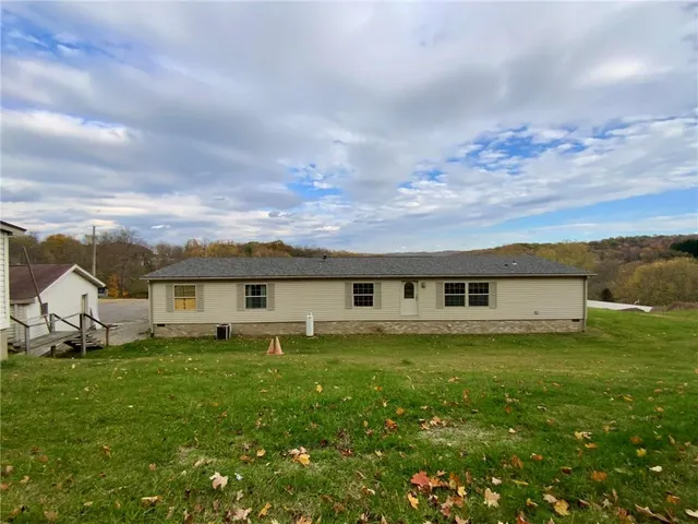 $339,900 | 107 Francis Drive, Georgetown, PA 15043