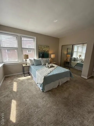 $152,000 | 907 South Hanley Road, Unit 5, Clayton, MO 63105