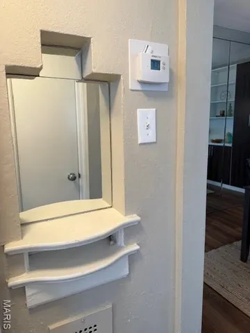 $152,000 | 907 South Hanley Road, Unit 5, Clayton, MO 63105