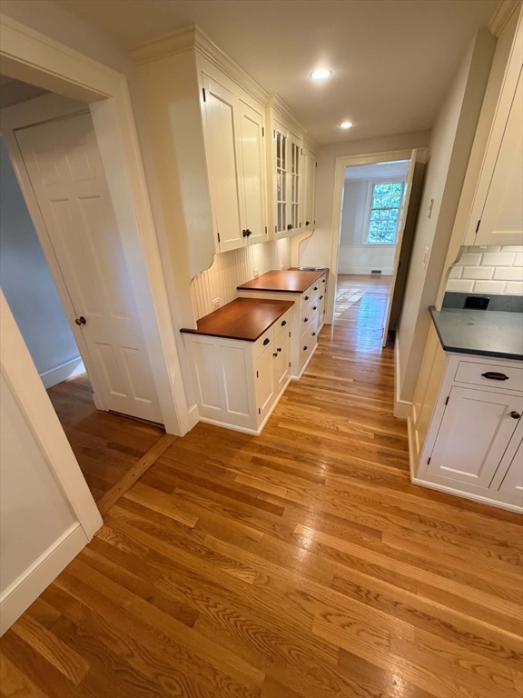 41 Locust Avenue Lexington, MA 02421 - Photo 28 of 34 Gallery Image 28