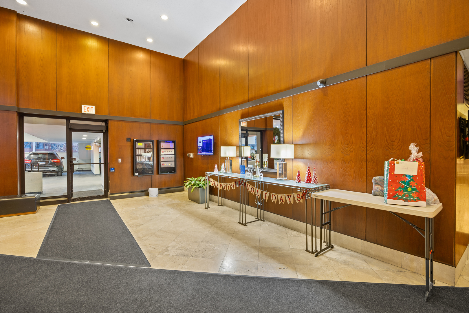 5100 North Marine Drive, Unit 17L Chicago, IL 60640 - Photo 3 of 25