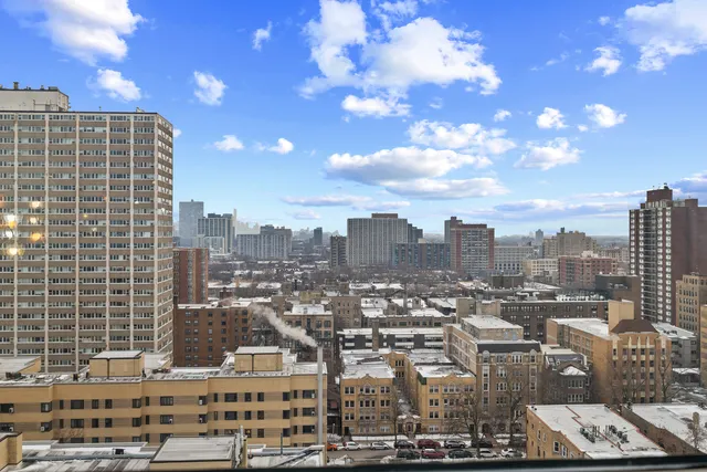 $275,000 | 5100 North Marine Drive, Unit 17L, Chicago, IL 60640