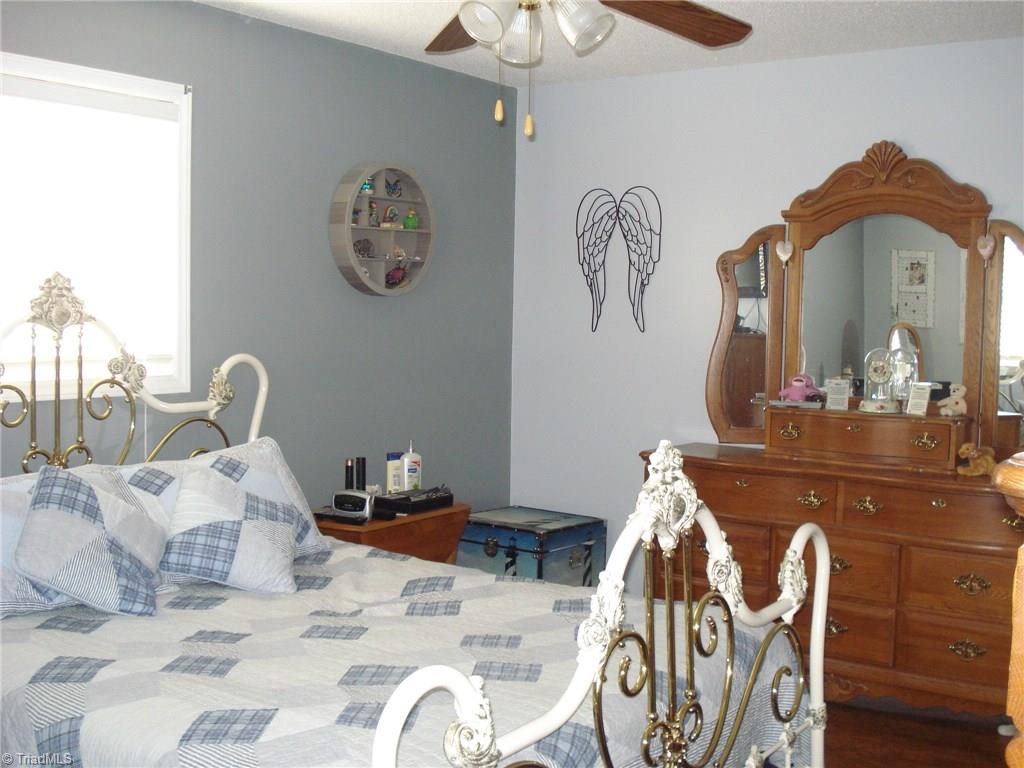 3094 Leonard Road Lexington, NC 27295 - Photo 11 of 30 Gallery Image 11
