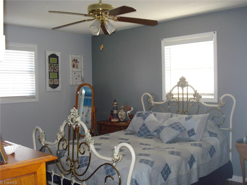 3094 Leonard Road Lexington, NC 27295 - Photo 12 of 30 Gallery Image 12
