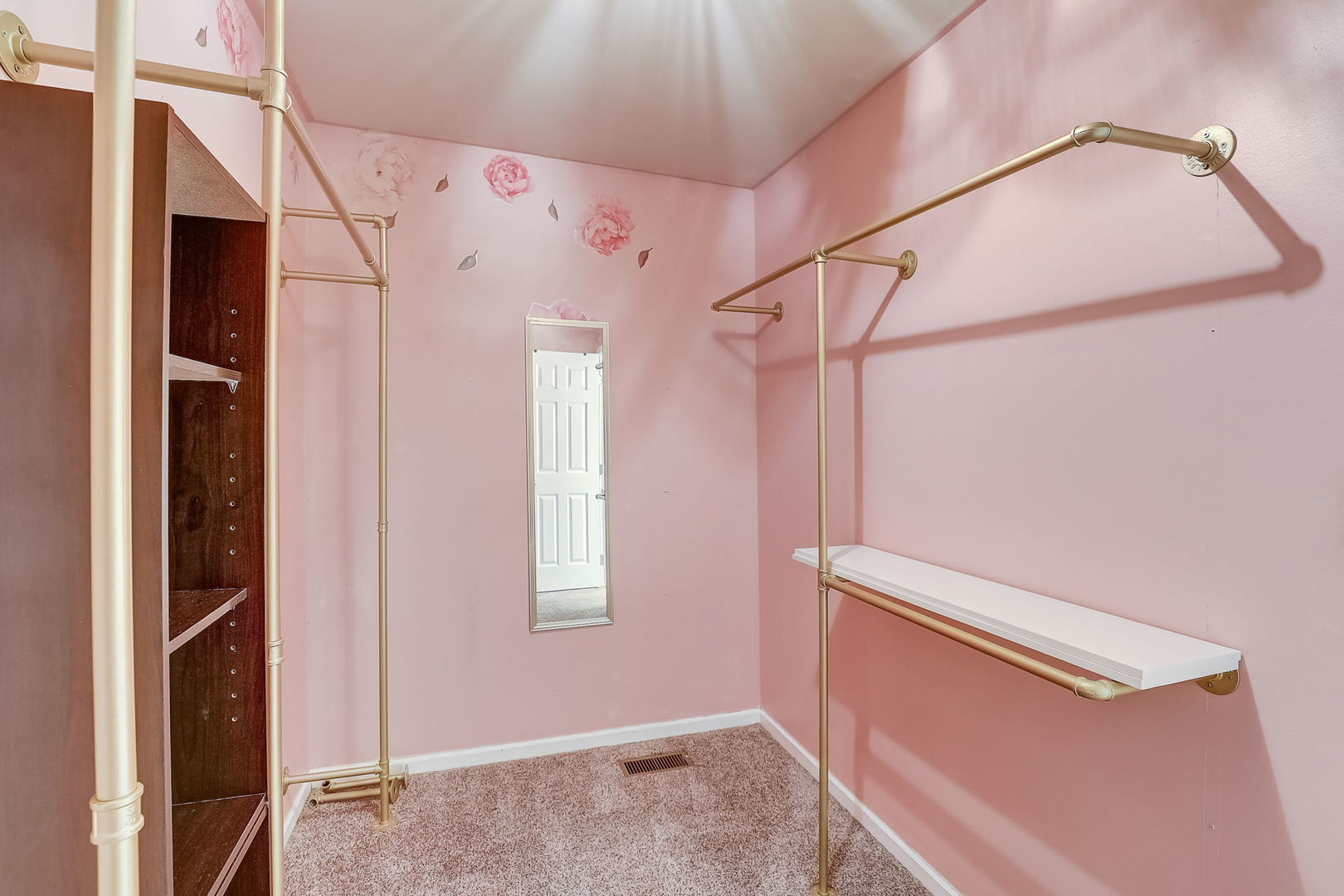 733 Thunderbird Trail Carol Stream, IL 60188 - Photo 14 of 31 a bathroom with a shower and a sink