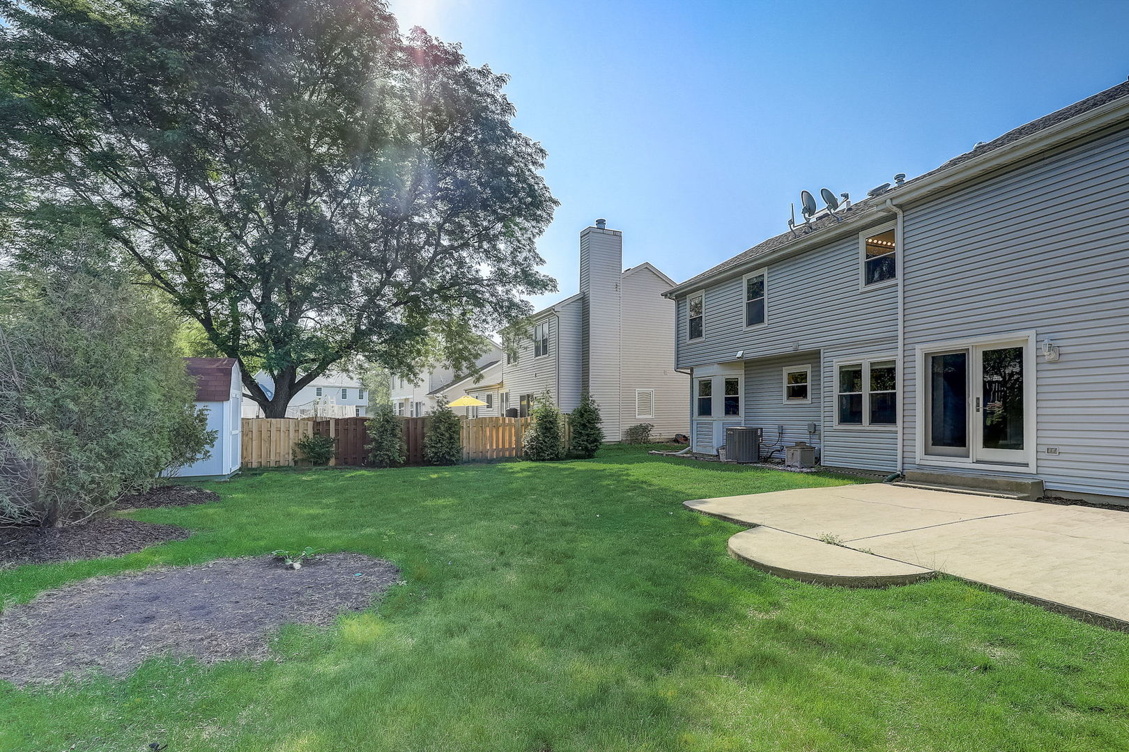 733 Thunderbird Trail Carol Stream, IL 60188 - Photo 24 of 31 a view of a yard in front of house