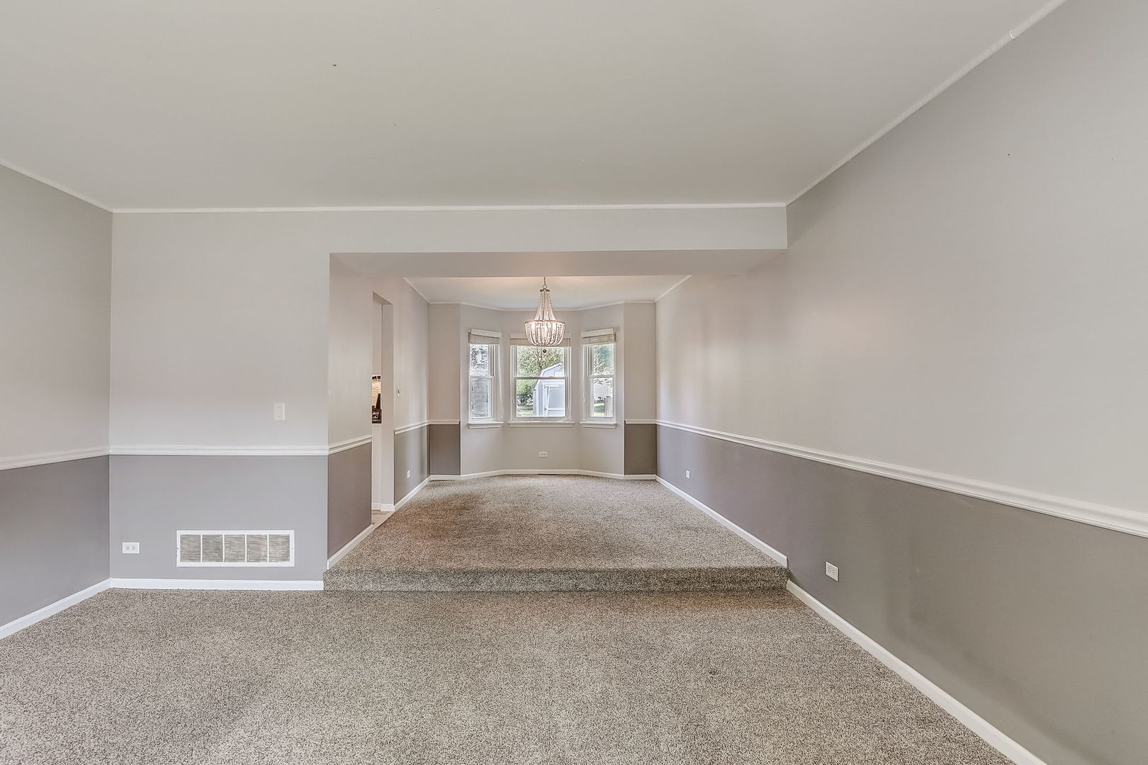 733 Thunderbird Trail Carol Stream, IL 60188 - Photo 3 of 31 a view of big room with windows