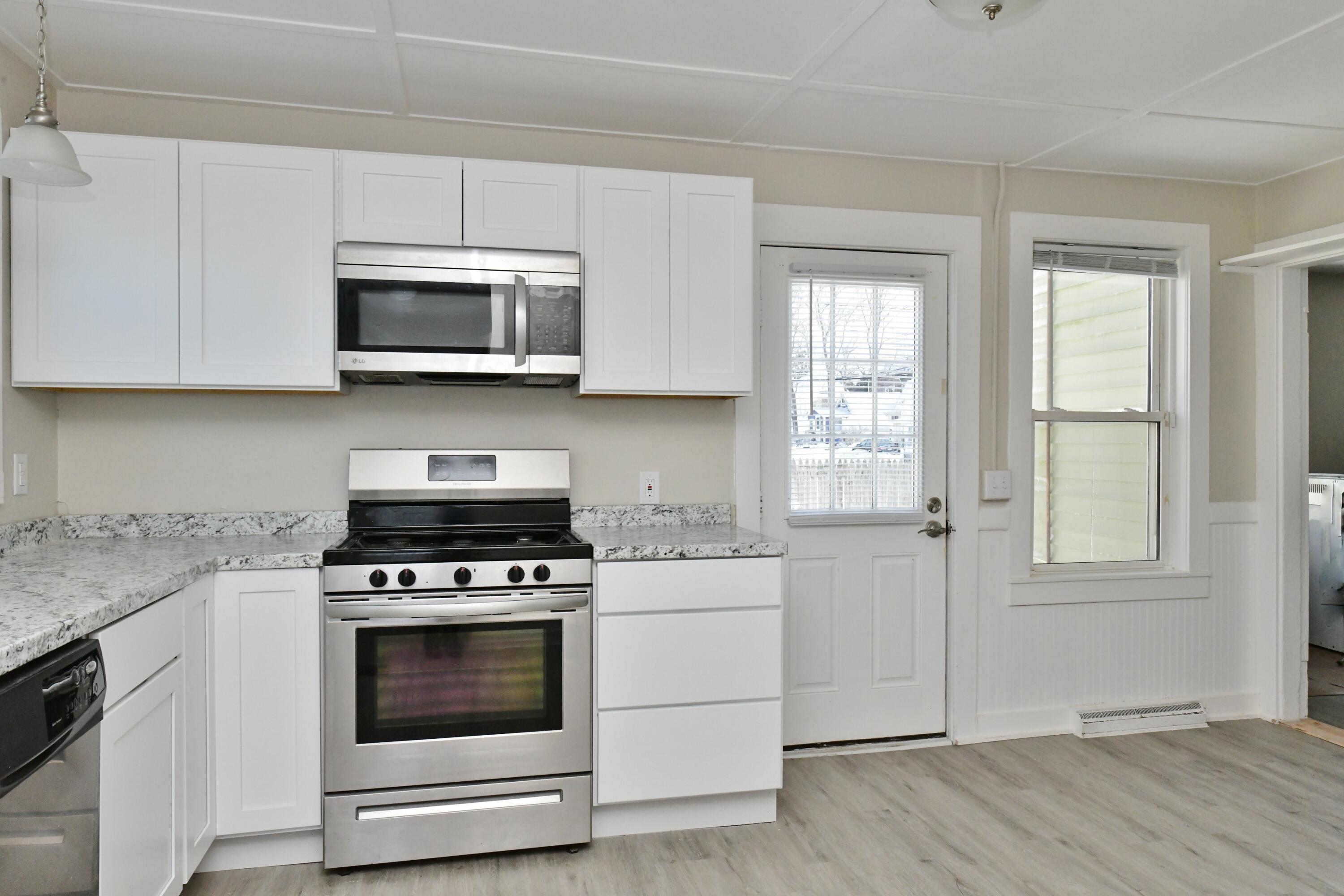 21 12th Street Onset, MA 02558 - Photo 5 of 18 LRE_6274