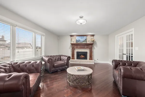 $610,000 | 9018 Glenshire Street, Tinley Park, IL 60487