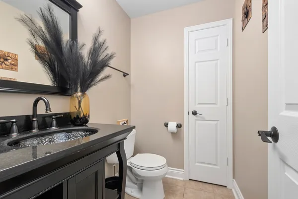 $610,000 | 9018 Glenshire Street, Tinley Park, IL 60487