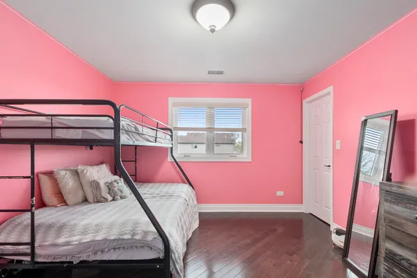 $610,000 | 9018 Glenshire Street, Tinley Park, IL 60487