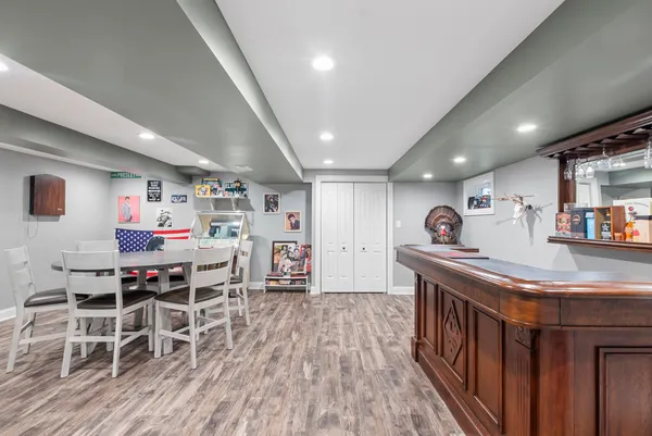 $610,000 | 9018 Glenshire Street, Tinley Park, IL 60487